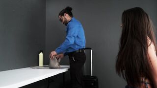 A TSA agent found my naughty toys in my bag and took me to his office - 2 image