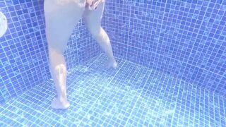 Watch amateur Latina MILF get pounded hard in pool encounter with a massive cumshot - 5 image