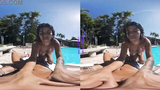 Curvy Latina MILF Andrew gets her big butt banged in POV VR action - 11 image