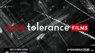 Vicki Chase's first time in lingerie poolside with Tommy Pistol - 7 image