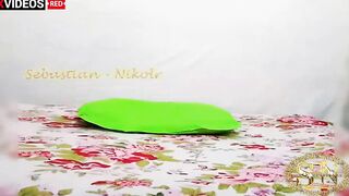 Stepdaughter flaunts her juicy ass in hot homemade sex tape with stepdad - 2 image