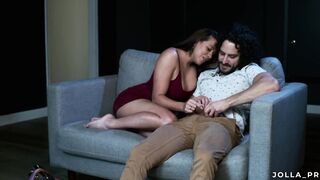 Echamos un polvo en el cine sin que la empleada se diera cuenta - 5 image