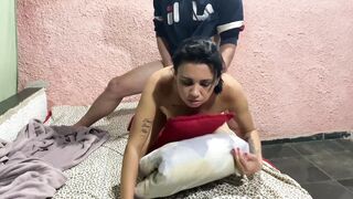 home video of the stepmother sucking the dick and giving the vi to the stepson who comes inside - 7 image