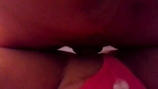 Marido gozando no cuzinho