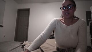 I found my stepson jerking off on me while I cleaned his dirty room - 3 image