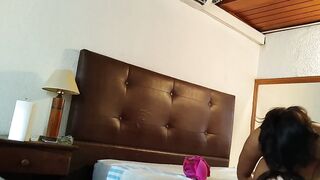 Mi vecina me recibe en su casa