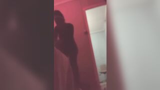 Colombiana enfadada gritona - 1 image