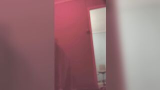 Colombiana enfadada gritona - 2 image