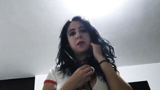 Soy una enfermera cachonda con ganas de cogerme a mi paciente lesbiana, la dejo que me penetre con un dildo en arnés y me coge durísimo - 6 image