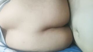 Dejo que Mi Hijastro Duerma Conmigo, Aprovecha Para Follarme - 11 image