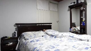 AbrilFox wakes up her friend Samanta to fuck her - 1 image