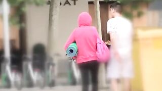 Hopeless wife needs being pumped by a large 10-Pounder - 4 image