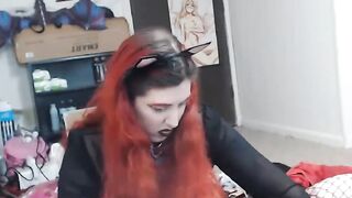 Large Titted Emo Getting Creamed By Machine Pecker to Giant Squirts - 5 image