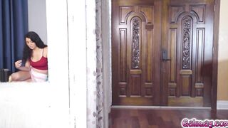 Shay Sights offers her pussy to strengthen Harley Haze's tongue - 1 image