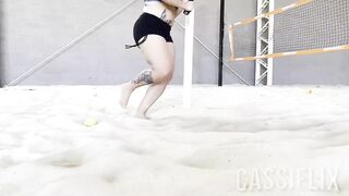 My beach tennis teacher couldn't stand seeing my big ass and had a hard-on during class! - 9 image