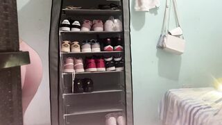 I SEE MY STEPMOTH'S ASS AND VAGINA IN THE MIRROR