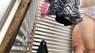 catching women on the beach changing table