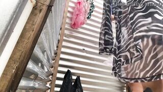 catching women on the beach changing table