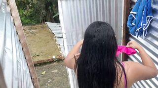 Pervert records through the outdoor dressing hole