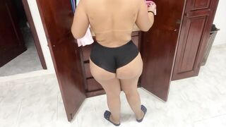 Camera records and catches the hot maid - 4 image