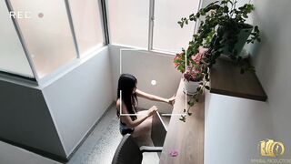 The service employee is fucked by her boss after making a mistake