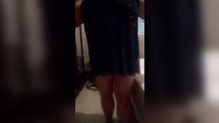 Mature stepmother trying on lingerie and sends the video to her stepson - 3 image
