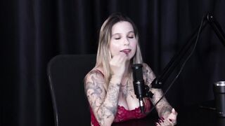 She went from being a personal trainer to a porn content creator, told her family and was always judged, and considers herself sexual - Thaisa Redvelvet (WATCH ON: SHEER/RED) - 11 image