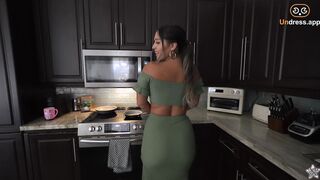 OMG!!! MY BIG BOOTY STEPMOM LET ME GIVE HER A MASSIVE FACIAL - LEXIS STAR