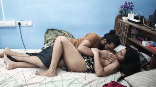 Malayali couple home sex, Vaishnavy and Sharun Raj home sex, Mallu couple hot romantic sex in home, Indian desi malayali sex - 7 image