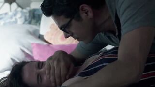 Playing with Fire (Jugar con fuego) sex scene complication