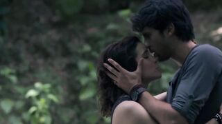 Playing with Fire (Jugar con fuego) sex scene complication