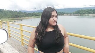 girl is abandoned by her boyfriend has sex with the delivery