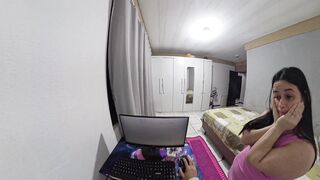 Housewife And Technician With Her Ass While Husband Is Away