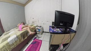 Housewife And Technician With Her Ass While Husband Is Away