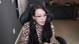 Latina teacher with huge tits forgot to turn off school computer & gets pounded in front of class