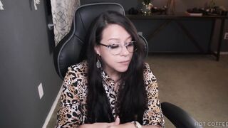 Latina teacher with huge tits forgot to turn off school computer & gets pounded in front of class