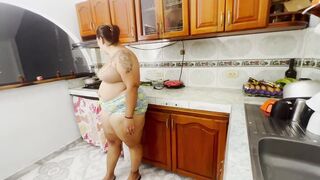 Paolitasexy & Magoculionero1 get down and dirty in the kitchen & get cum in their mouths