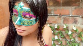 Perrosexual1official pays the street vendor with his tight latina ass for vegetables - 5 image